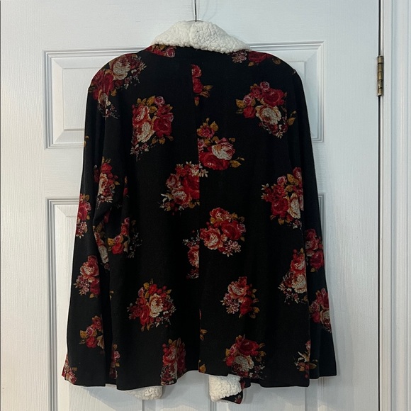 Maurices Black Floral Cardigan with White Sherpa - Picture 5 of 5
